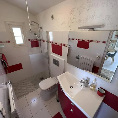 4 Etoiles Avec Piscine Privee, Climatisation Et Wi-fi Aux Issambres - Fr-1-768-11 Лес-Иссамбр